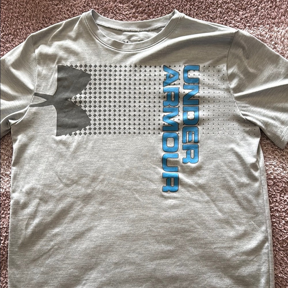 Under Armour Gray and Blue Short Sleeve Tee youth large